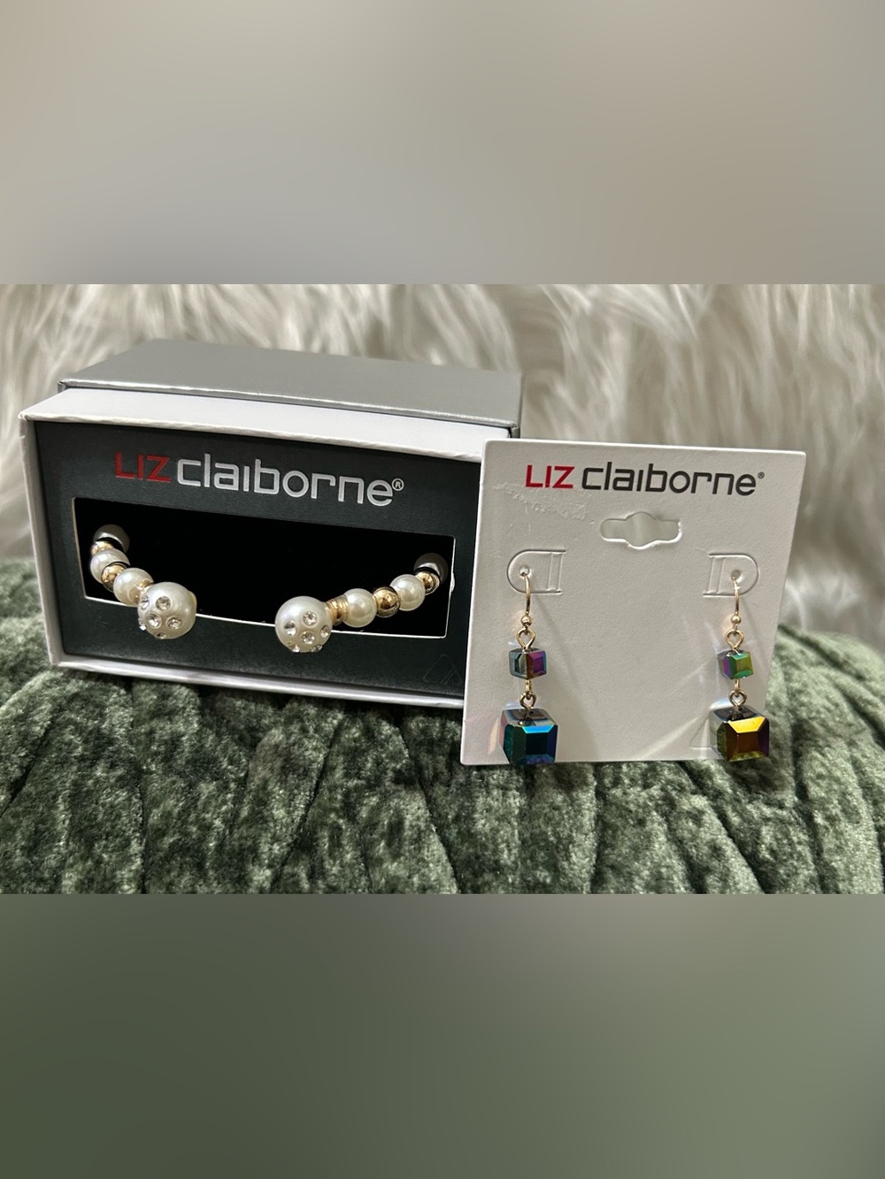 NWT Liz Claiborne Gold-Tone Pearl Barrette & Iridescent Cube Drop Earring Bundle